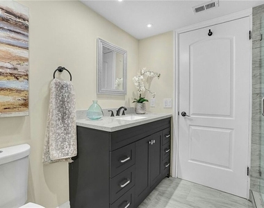 222 El Cielo Lane - Photo Thumbnail 20