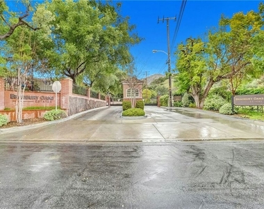 222 El Cielo Lane - Photo Thumbnail 3