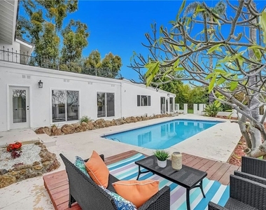 222 El Cielo Lane - Photo Thumbnail 31