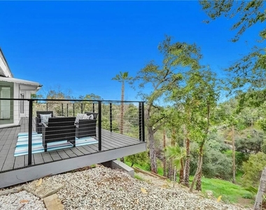 222 El Cielo Lane - Photo Thumbnail 13