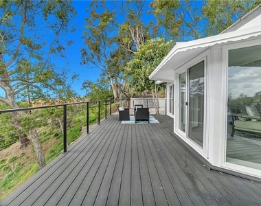 222 El Cielo Lane - Photo Thumbnail 12