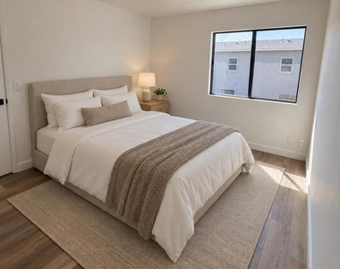 1351 Holly Ave - Photo Thumbnail 4