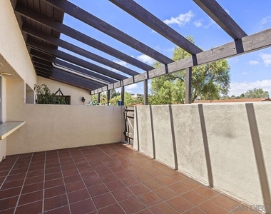 11988 Rancho Bernardo Rd - Photo Thumbnail 32