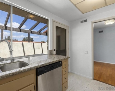 11988 Rancho Bernardo Rd - Photo Thumbnail 15