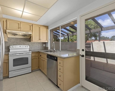 11988 Rancho Bernardo Rd - Photo Thumbnail 11