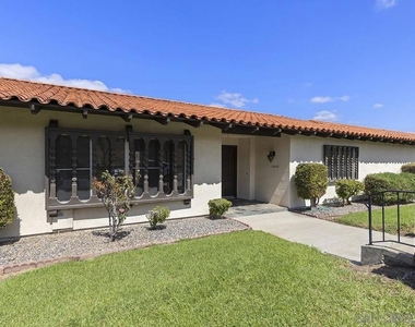 11988 Rancho Bernardo Rd - Photo Thumbnail 3