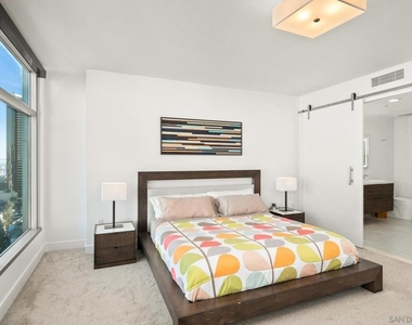 645 Front St - Photo Thumbnail 20