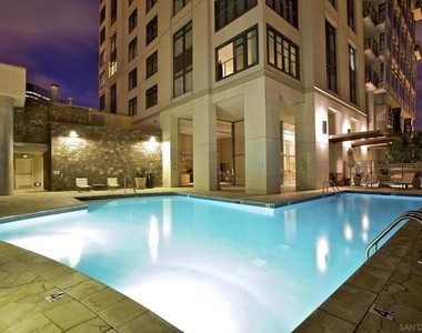 645 Front St - Photo Thumbnail 22