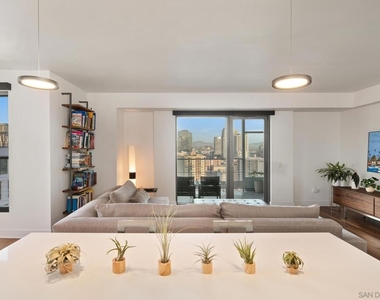 645 Front St - Photo Thumbnail 7