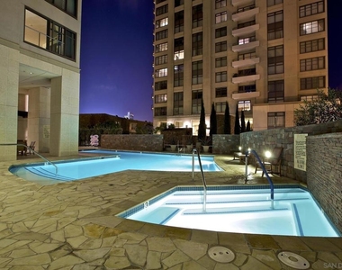 645 Front St - Photo Thumbnail 29