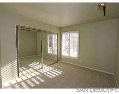 9971 Scripps Westview Way Way - Photo Thumbnail 4