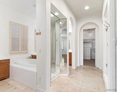 7793 Doug Hill Ct - Photo Thumbnail 5