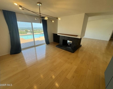 6712 Randiwood Lane - Photo Thumbnail 11