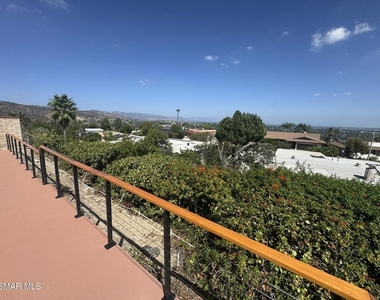 6712 Randiwood Lane - Photo Thumbnail 23