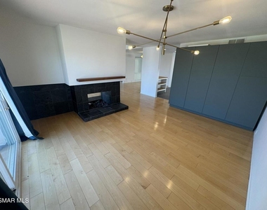 6712 Randiwood Lane - Photo Thumbnail 10