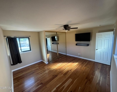 576 Pinecliff Place - Photo Thumbnail 21