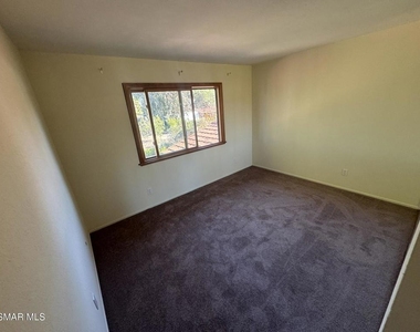 576 Pinecliff Place - Photo Thumbnail 16