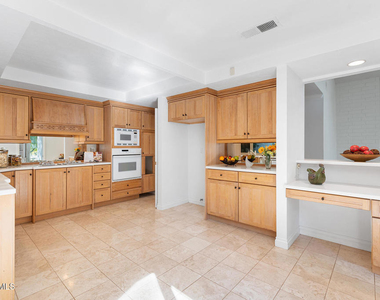 3830 Mainsail Circle - Photo Thumbnail 2