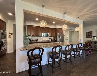 262 Talbert Avenue - Photo Thumbnail 2