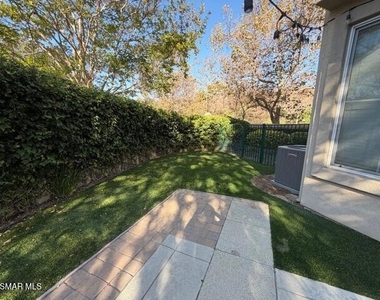 485 Bannister Way - Photo Thumbnail 16