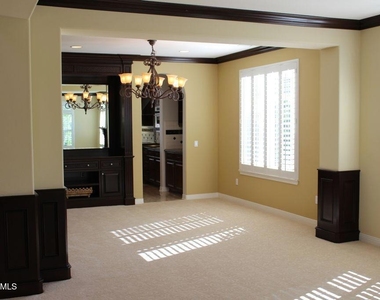 1555 Arroyo View Street - Photo Thumbnail 6
