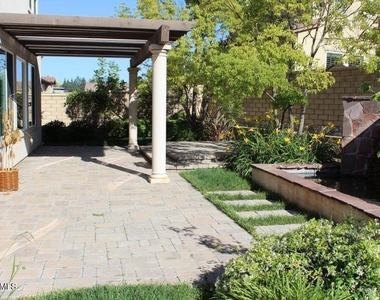 1555 Arroyo View Street - Photo Thumbnail 33