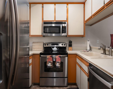 67640 Lagos Way - Photo Thumbnail 4