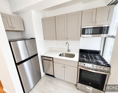 East 38th Street - Photo Thumbnail 2