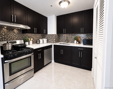 14326 41st Avenue - Photo Thumbnail 1