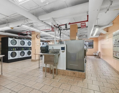 6125 97th Street - Photo Thumbnail 25