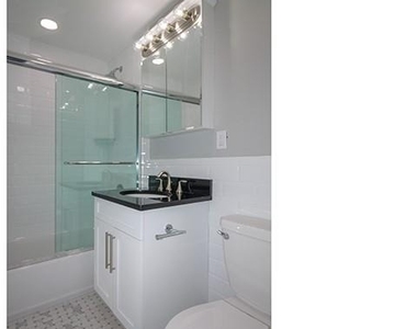405 East Main Street - Photo Thumbnail 6