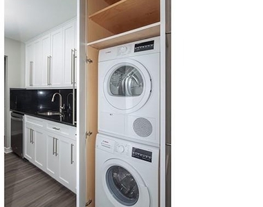 405 East Main Street - Photo Thumbnail 2