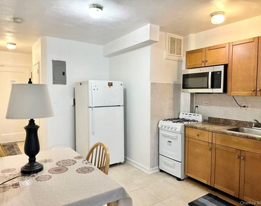 144-46 38th Avenue - Photo Thumbnail 2