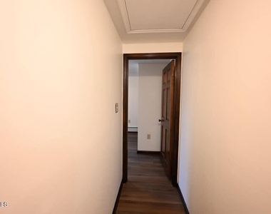 229 Middletown Road - Photo Thumbnail 14