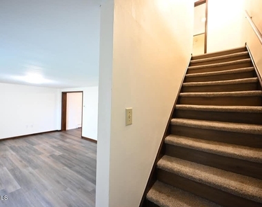 229 Middletown Road - Photo Thumbnail 8