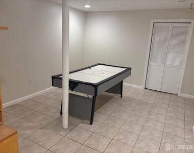 20 Wood Acres Drive - Photo Thumbnail 7