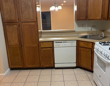 20 Wood Acres Drive - Photo Thumbnail 1