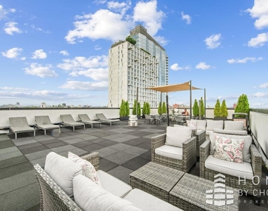 88 Linden Boulevard - Photo Thumbnail 9