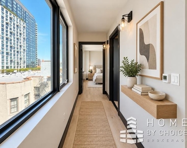 88 Linden Boulevard - Photo Thumbnail 3