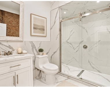 330 W 46th Street - Photo Thumbnail 6