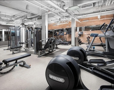 123 Parkside Avenue - Photo Thumbnail 15