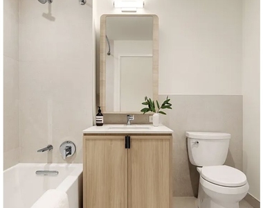 280 W 24th Street - Photo Thumbnail 4