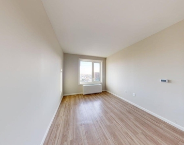 178-02 Hillside Avenue - Photo Thumbnail 9