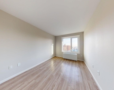 178-02 Hillside Avenue - Photo Thumbnail 7