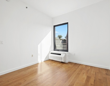 123 Hope Street - Photo Thumbnail 5
