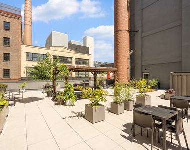 55 Berry Street - Photo Thumbnail 9