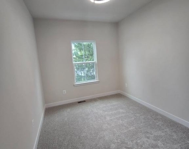 33 Oasis Avenue - Photo Thumbnail 19