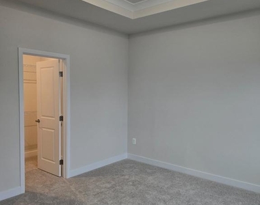 33 Oasis Avenue - Photo Thumbnail 23