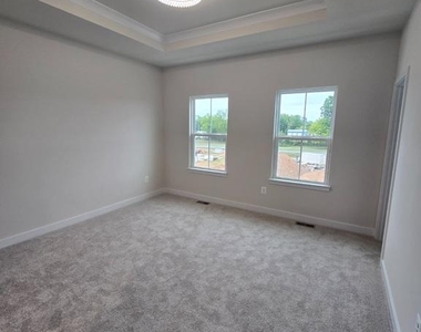 33 Oasis Avenue - Photo Thumbnail 21
