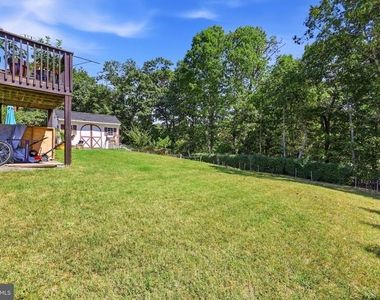 94 Longwood Drive - Photo Thumbnail 22